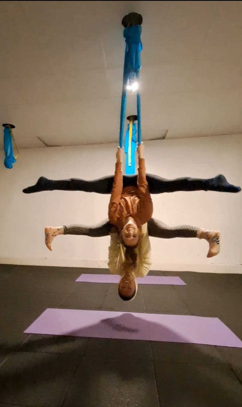 Atelier Yoga Duo Aérien